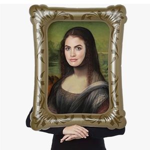 Mona Lisa inflatable frame costume.
